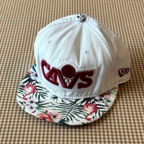 New Era Cleveland Cavs Tropical Flamingo Snapback hat - Picture 4 of 15